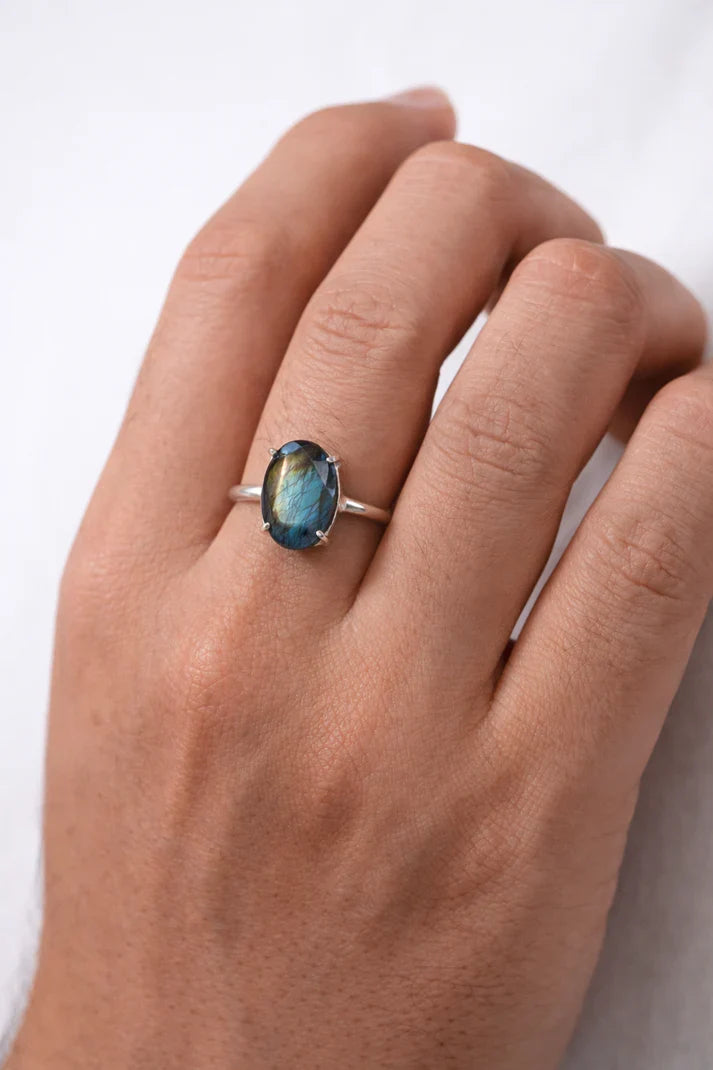 LABRADORITE Ring — The Stone of Transformation & EMOTIONAL BALANCE - Image 2