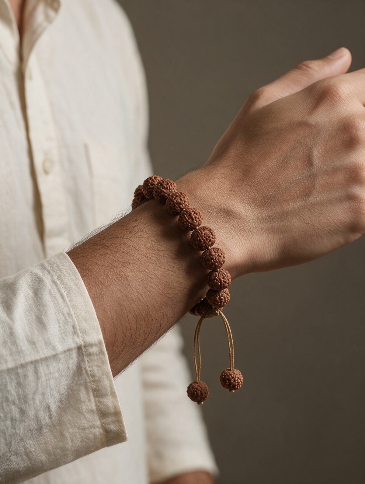 Adjustable Rudraksha Bracelet (Thread)