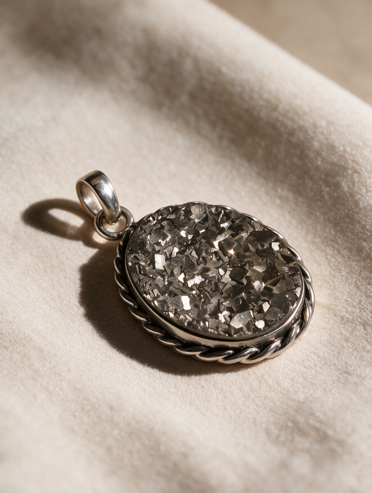 Pyrite Druzy Pendant – Oval